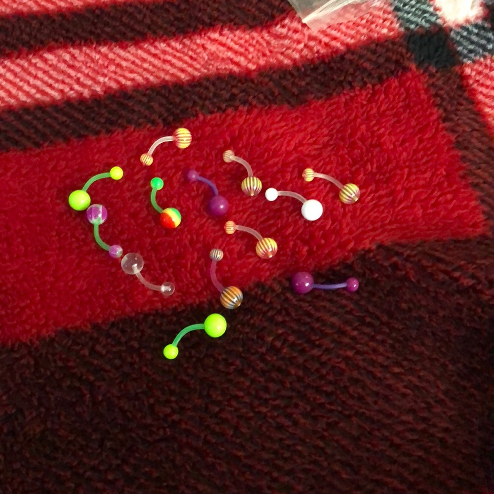 Plastic Belly Rings - Picture 2 of 6